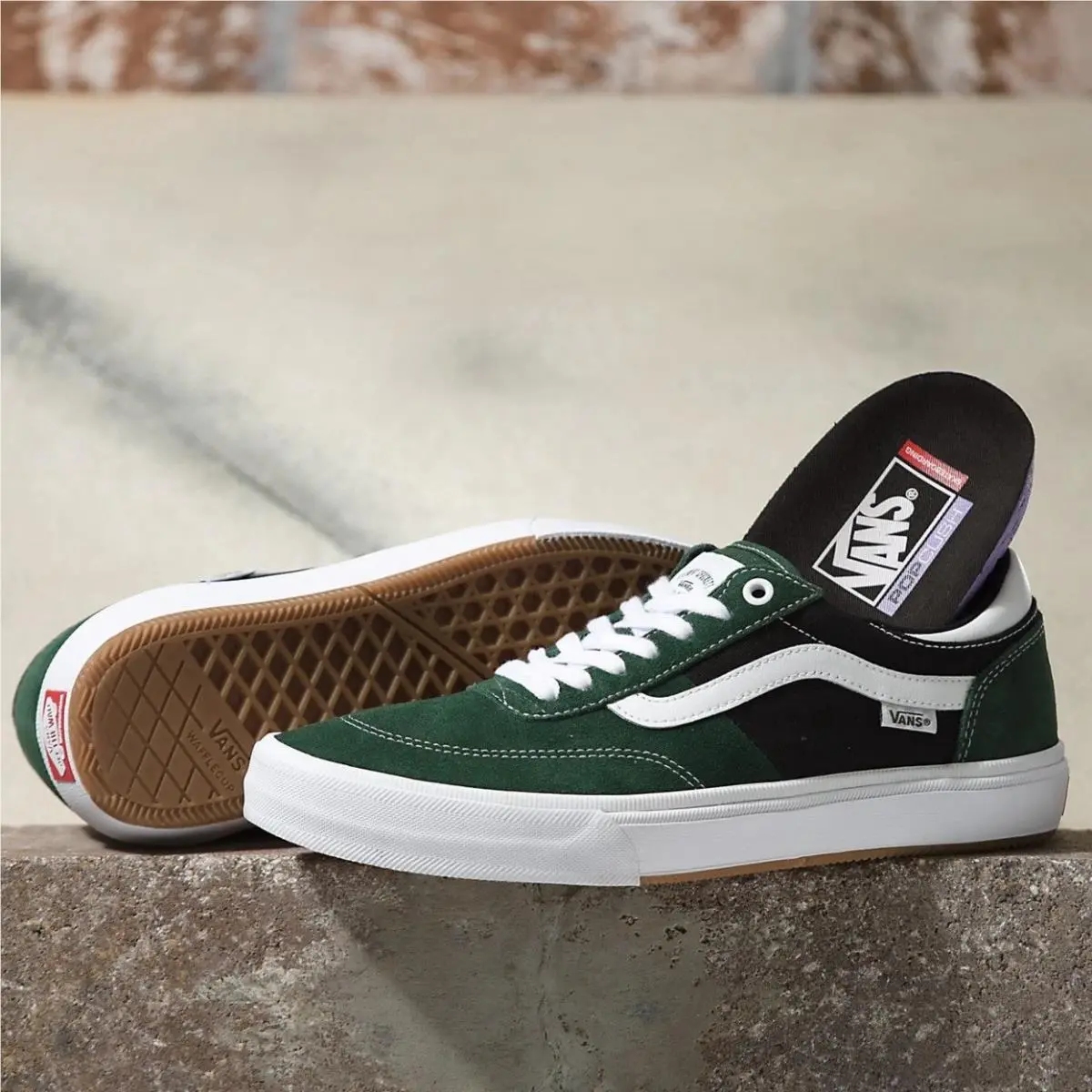 Vans Van`s Gilbert Crockett Men`s Skateboarding Shoes Dark Green White