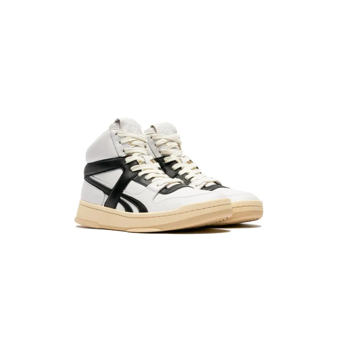 Reebok Unisex BB5600 Classics Athletic Shoes White Black Size 5.5 Men