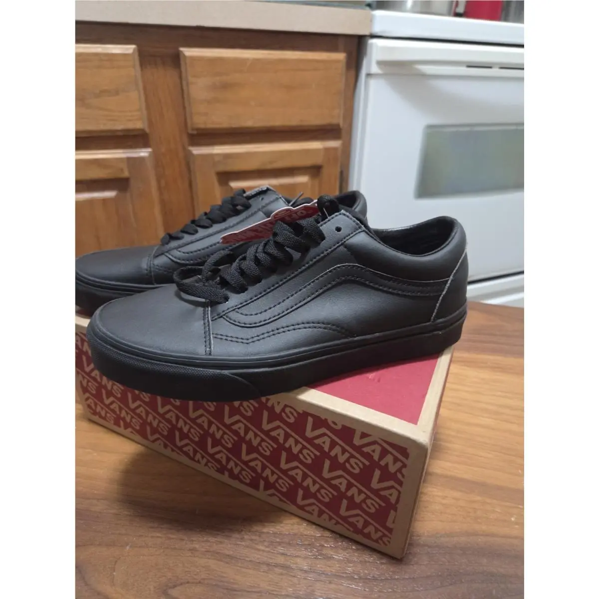 Vans Old Skool Black Mono Leather Sneakers Men’s Size 7