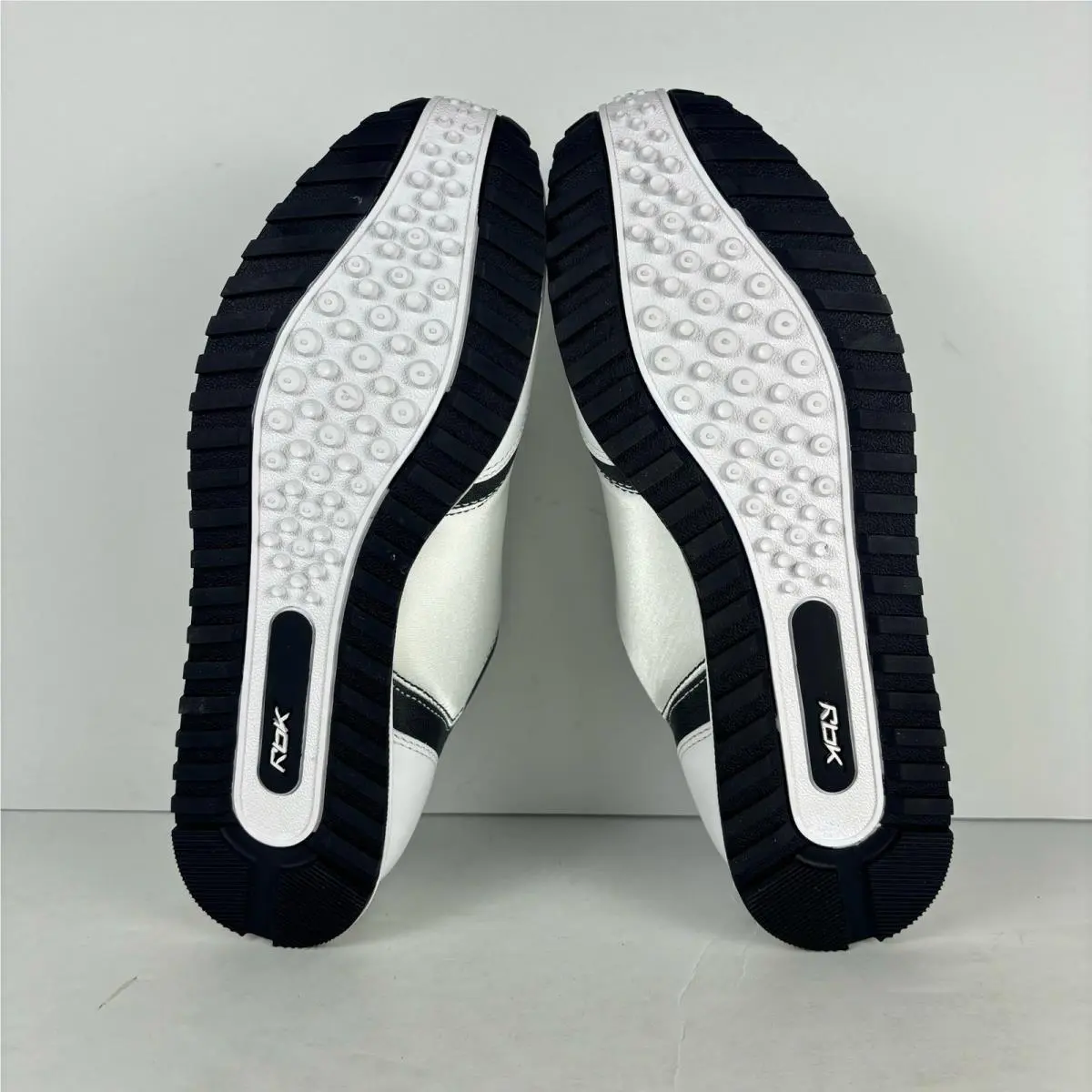 Reebok shoes - White 5