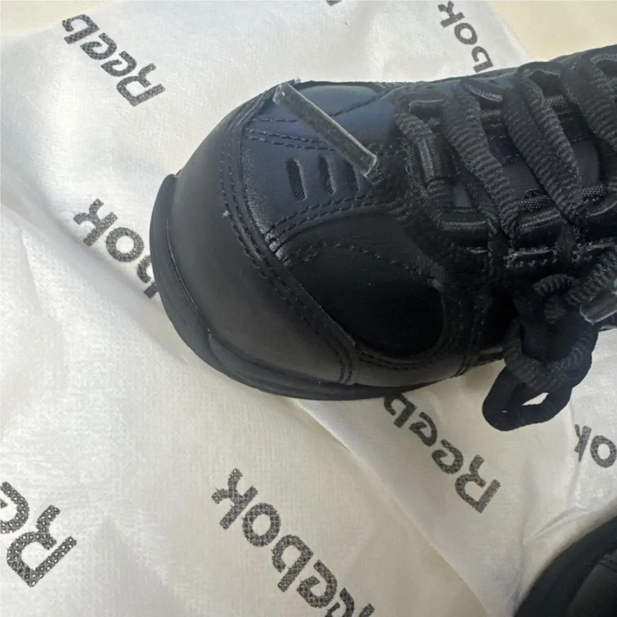 Reebok shoes - Street - Street - Black (UPC: 690774197169) 1