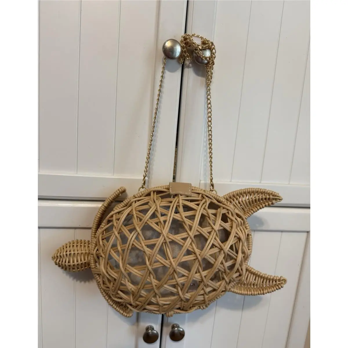 Tommy Bahama Woven Tan Natural Basket Weave Sea Turtle Purse Bag