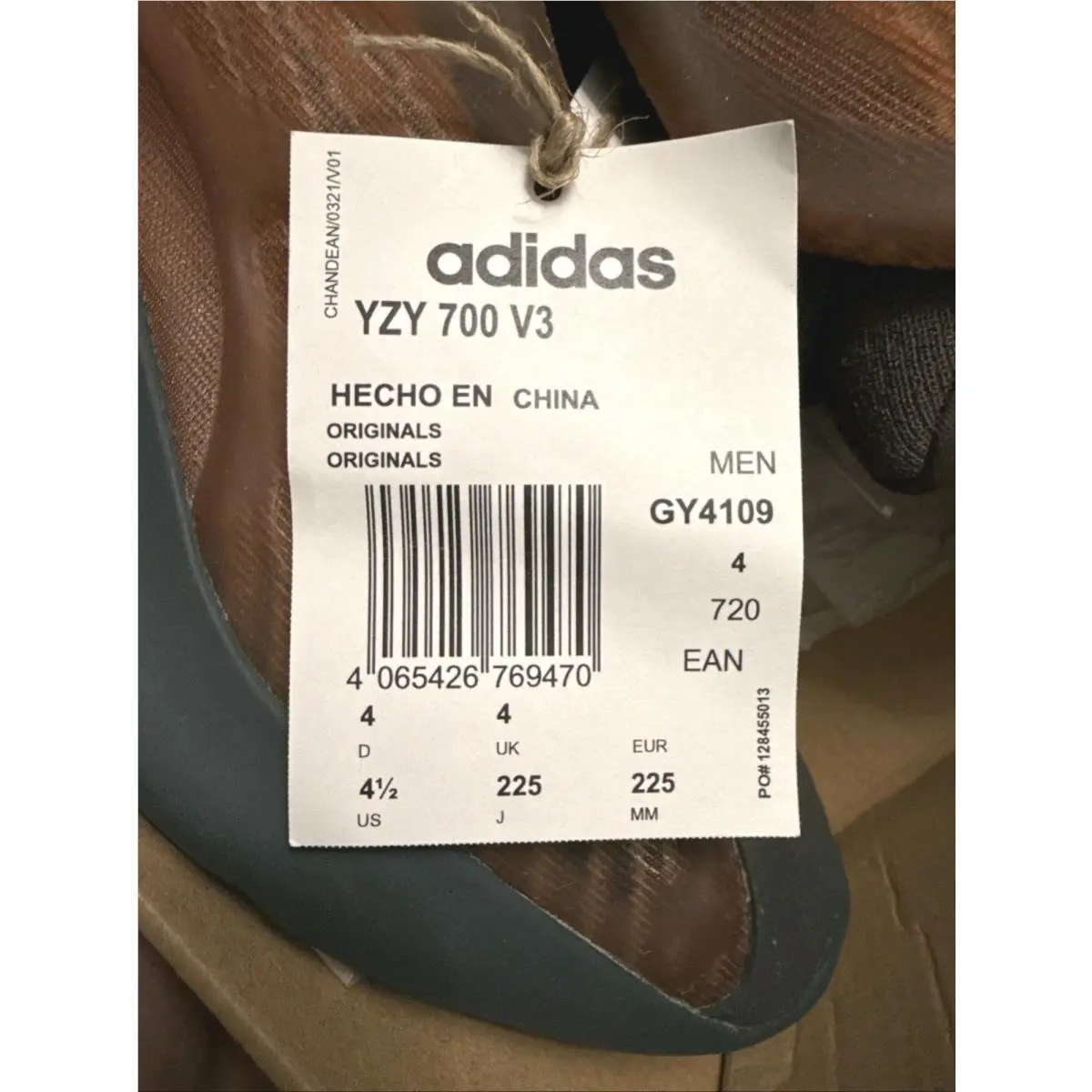 Adidas shoes - adidas Yeezy 700 V3 - Yeezy - Multicolor 9