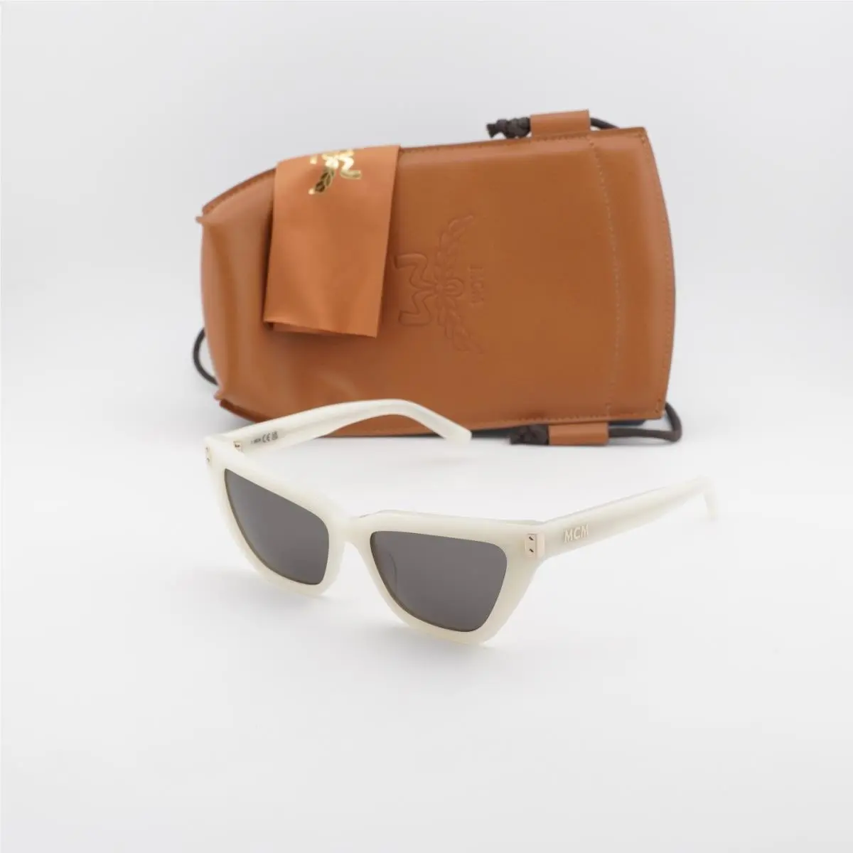 Mcm MW0010 21A Shiny White/grey 54-16-140 Sunglasses