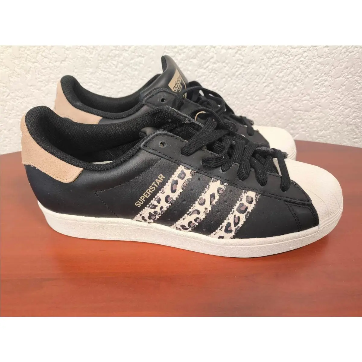 Superstar Women’s Size 10US/ 8.5UK Originals Adidas Black Leopard Print