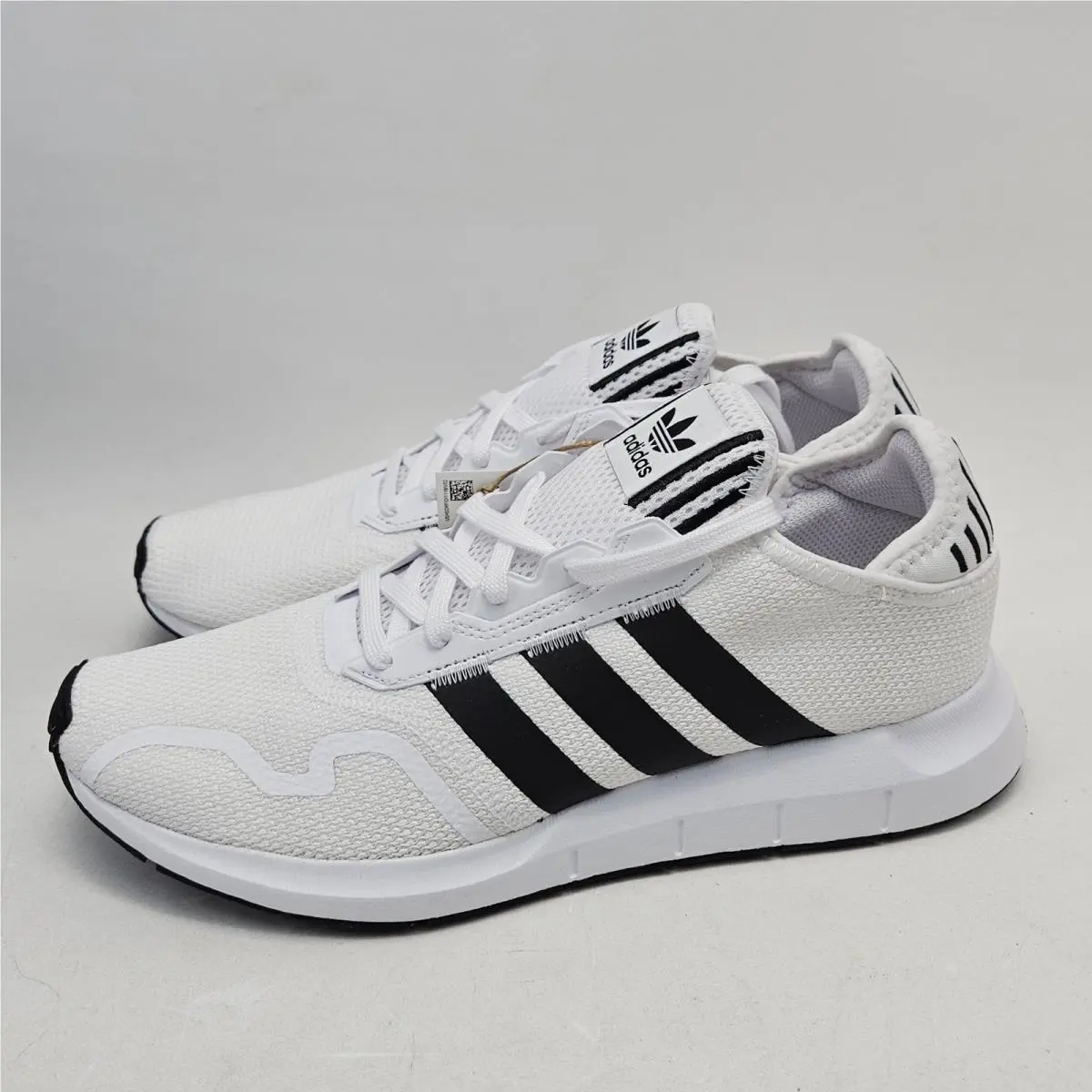 Adidas shoes - adidas Swift Run X - Swift Run - White 10