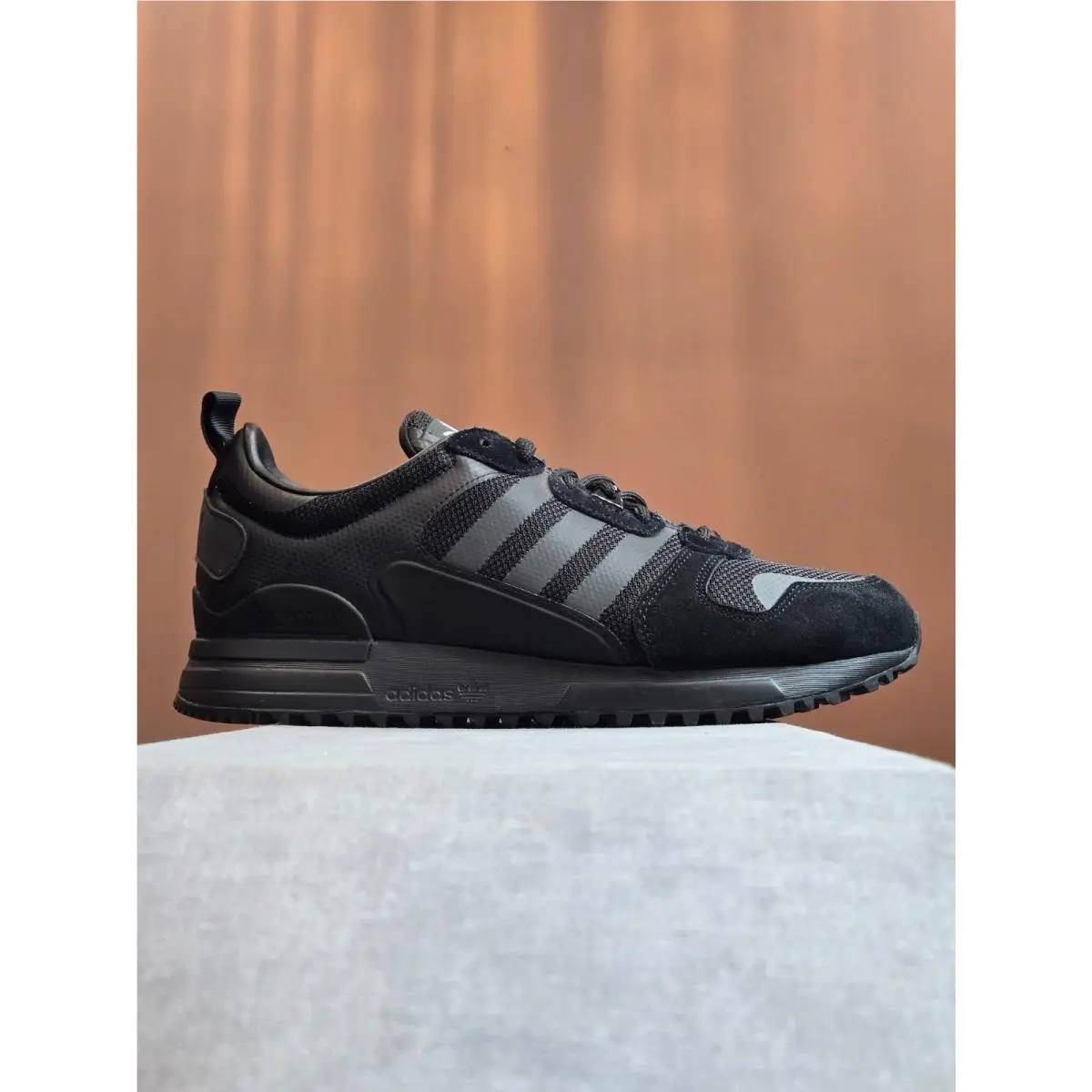 Adidas Originals ZX 700 HD Core Black White G55780 Size 10M 11W