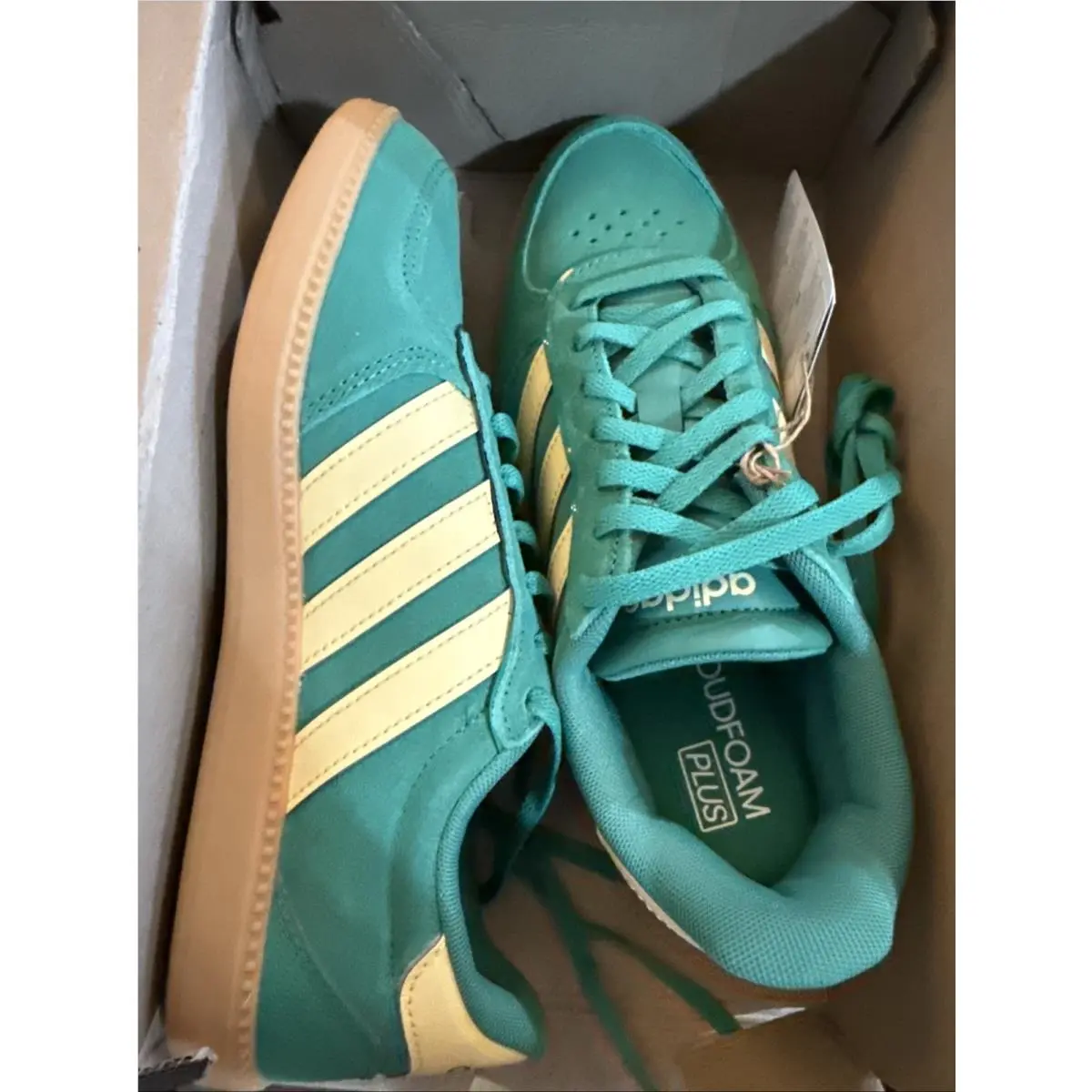 Women’s Adidas Breaknet Sleek Size 6