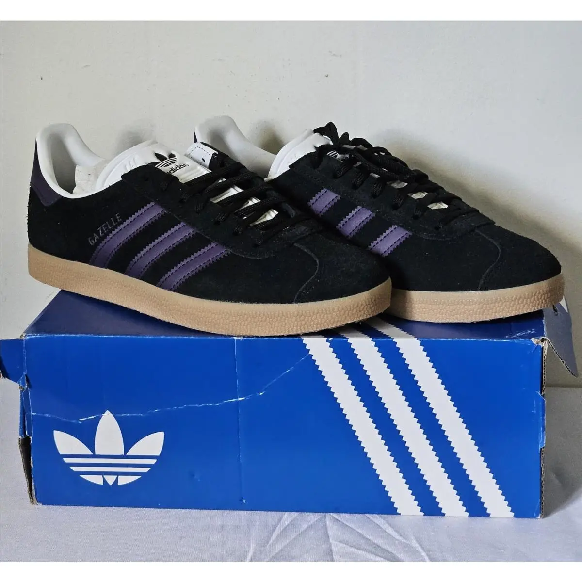 Adidas Gazelle Womens Size 9.5 Black/purple Stripes . 261