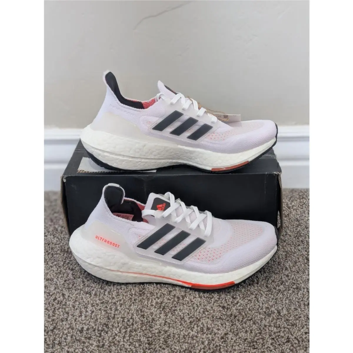 Size 4 Youth Unisex Adidas NMD_R1 J White/red Lace Up Athletic Shoes EF5860