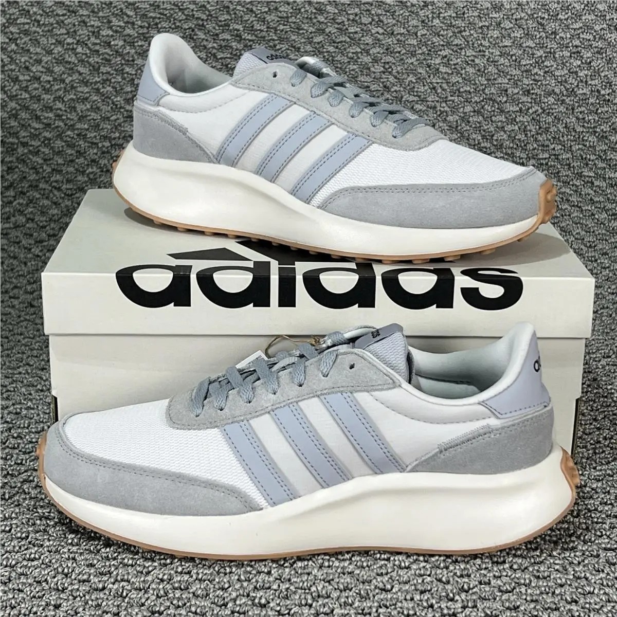 Adidas Run 70s Men`s Size 11 Running Shoes Dash Grey Halo Silver White Sneakers