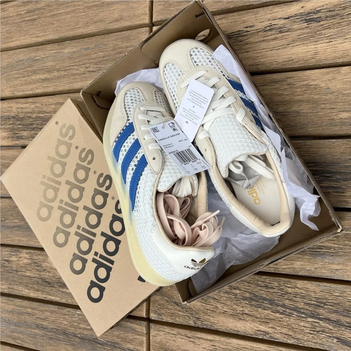 Adidas shoes - White (UPC: 196479065890) 2