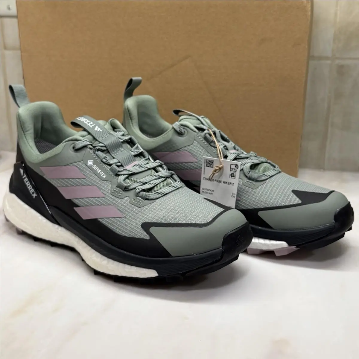 Adidas Terrex Free Hiker 2 Womens Sz 7 Green Pink Trail Hiking Shoes IE5100