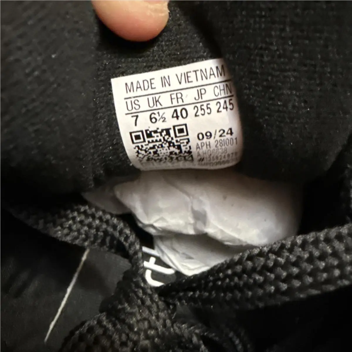 Adidas shoes - adidas 00s J - Black (UPC: 195748819332) 1