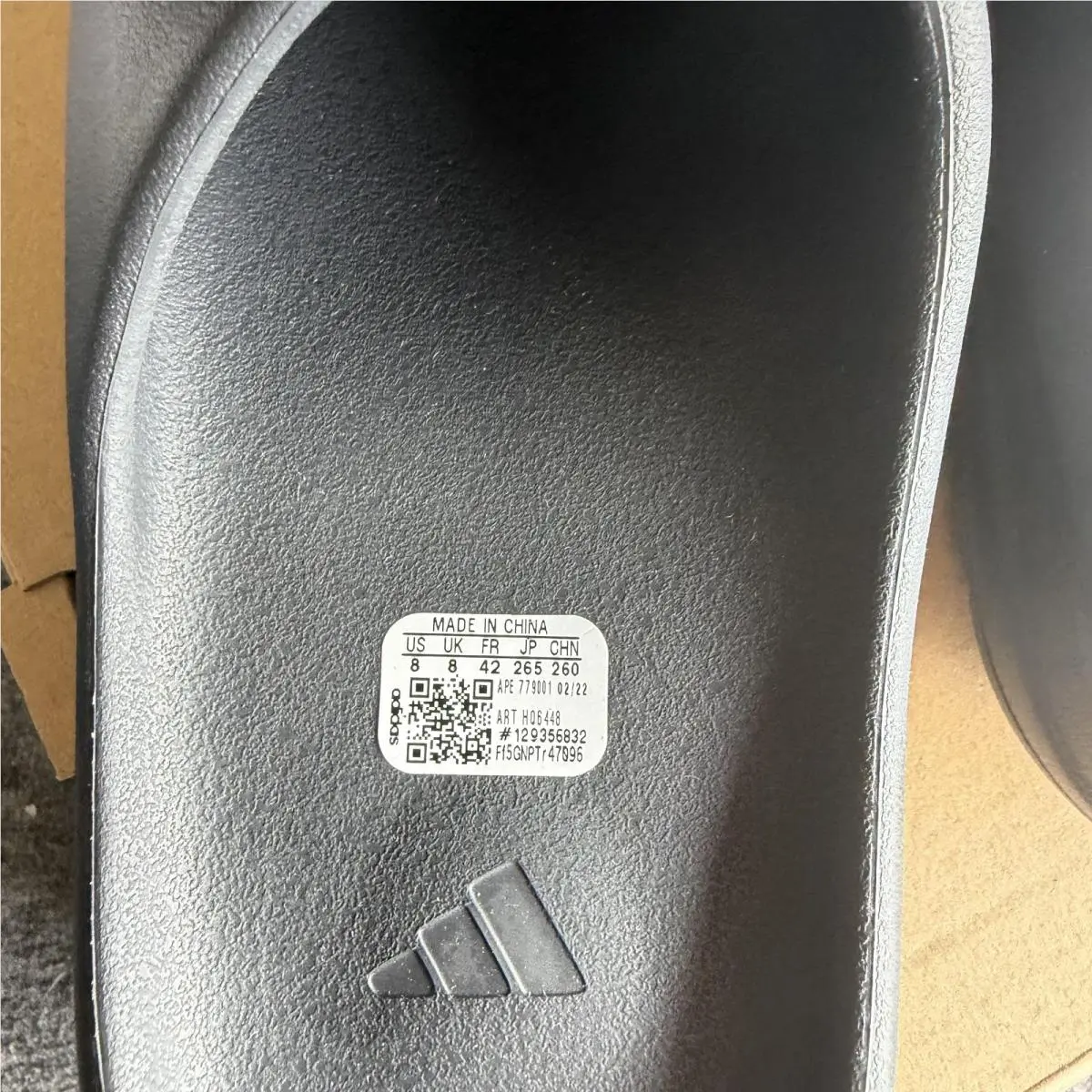 Adidas shoes - adidas YEEZY SLIDE - YEEZY SLIDE - Black 4