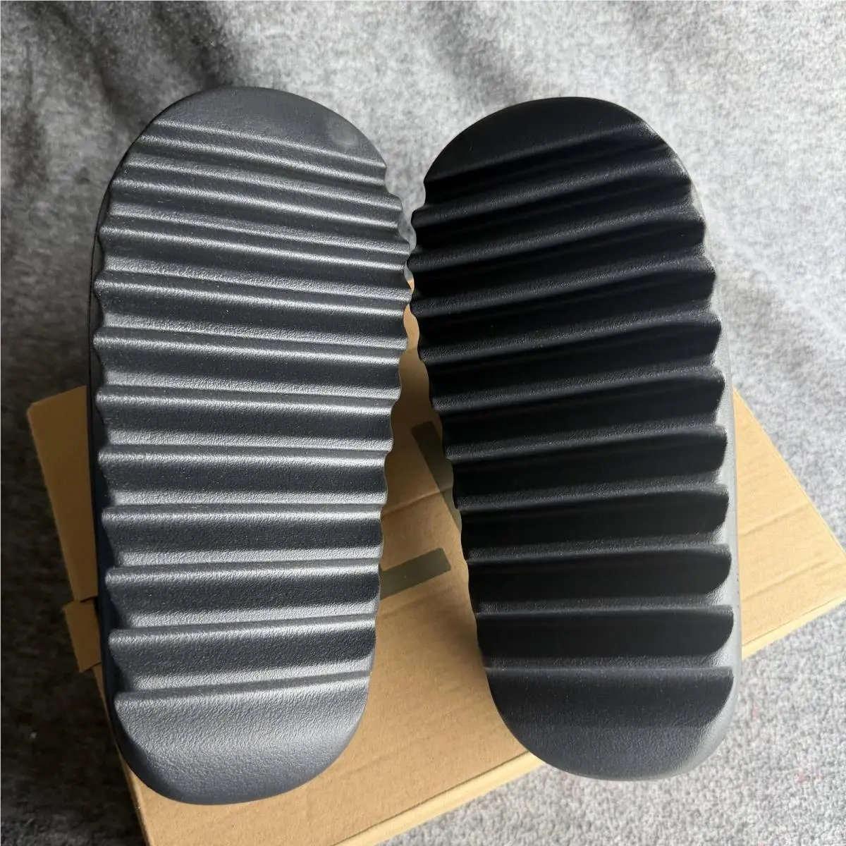 Adidas shoes - adidas YEEZY SLIDE - YEEZY SLIDE - Black 5