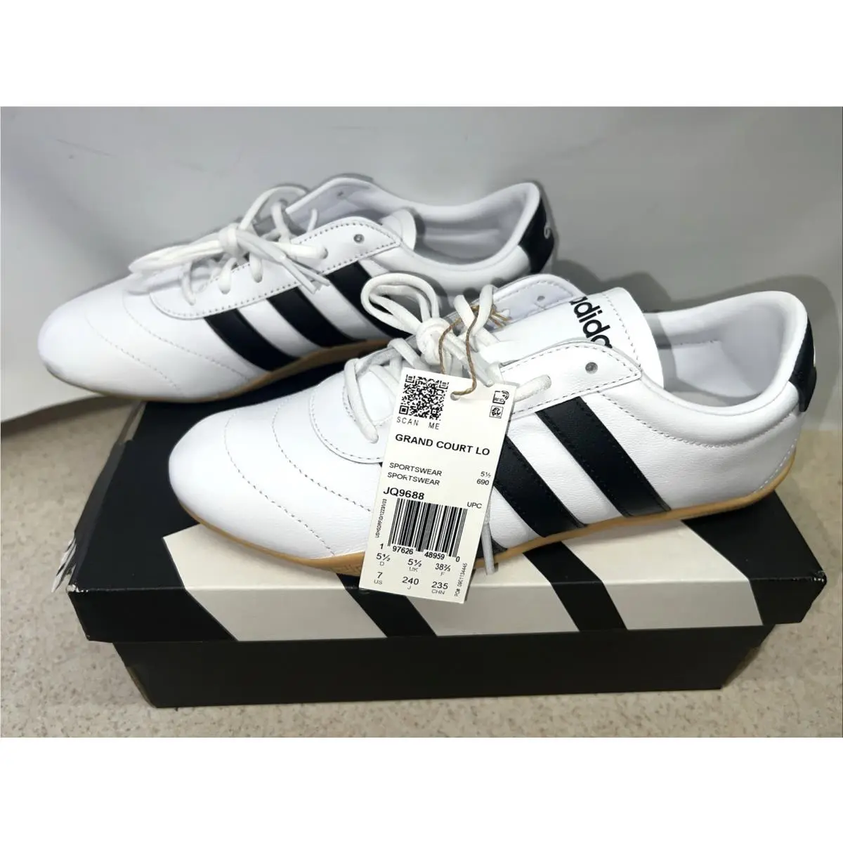 Woman`s Fashion Sneakers Adidas Grand Court Lo Sneaker Sz 7