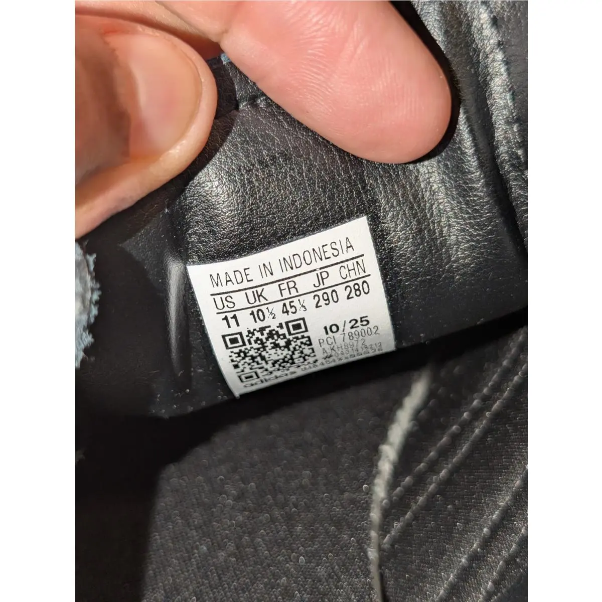 Adidas shoes - KH8972 - KH8972 - Black 8