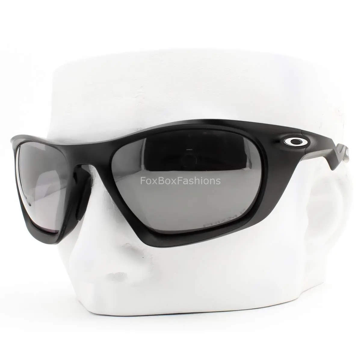 Oakley Lateralis Sunglasses OO9431-0160 Matte Black Polarized Prizm with Pouch