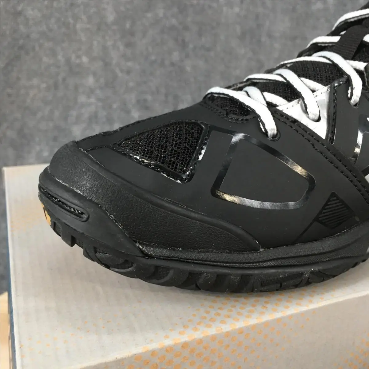 Asics shoes - ASICS GEL-Tactic - Black 2
