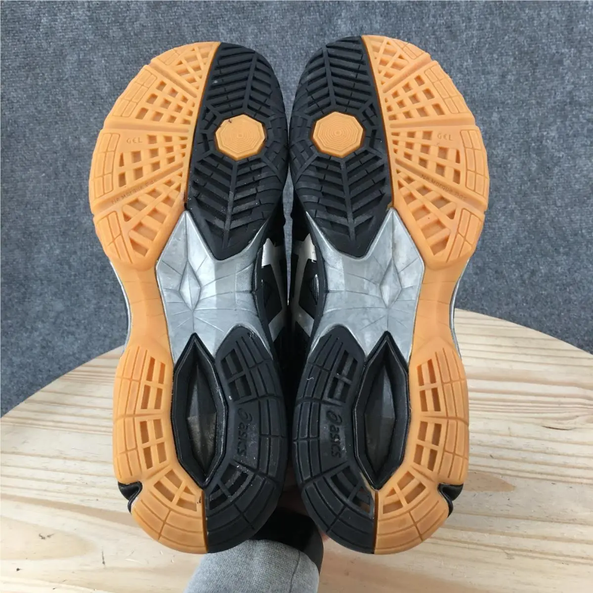 Asics shoes - ASICS GEL-Tactic - Black 9