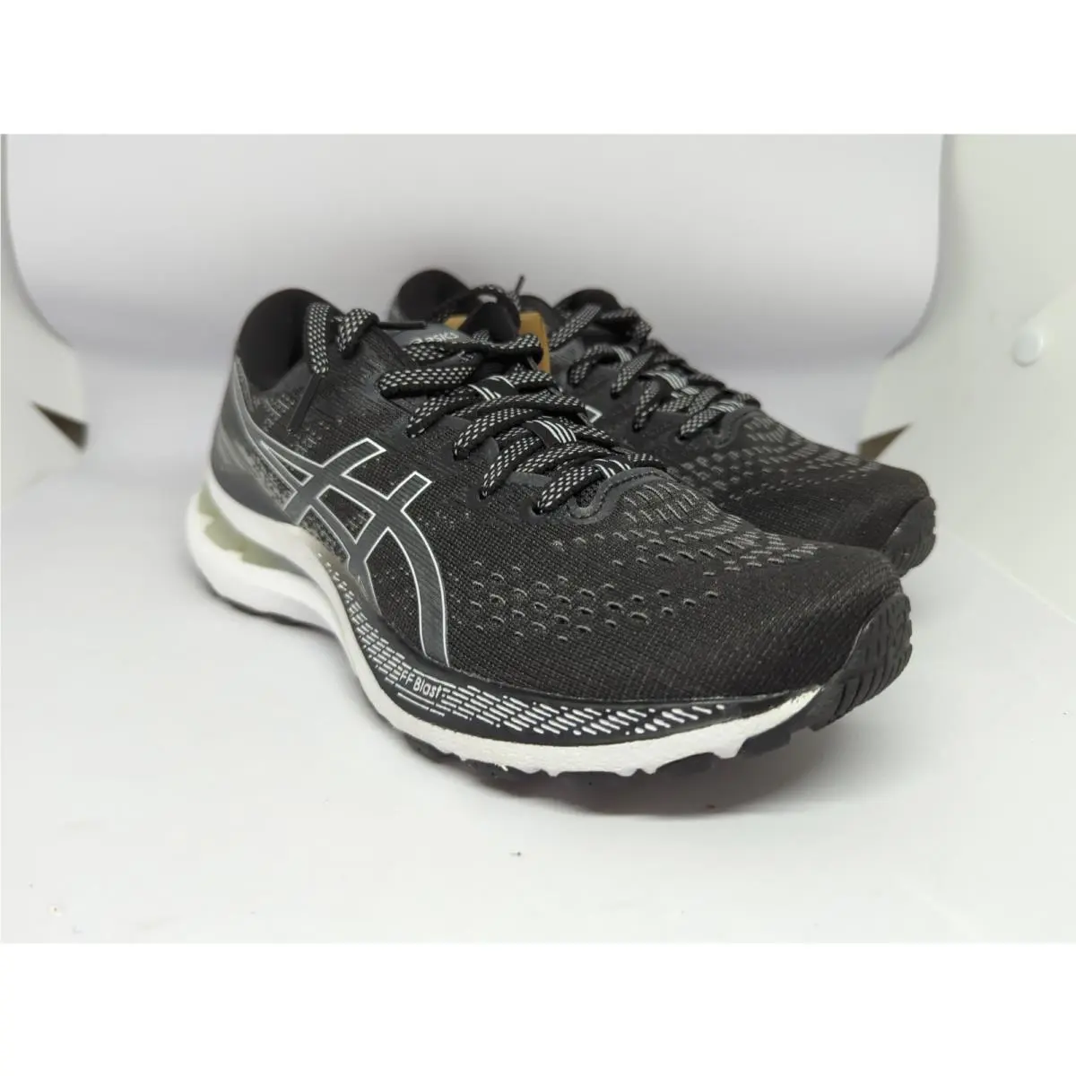 Asics Gel Kayano 28 Womens Black White Sz 5.5 1012B047-003