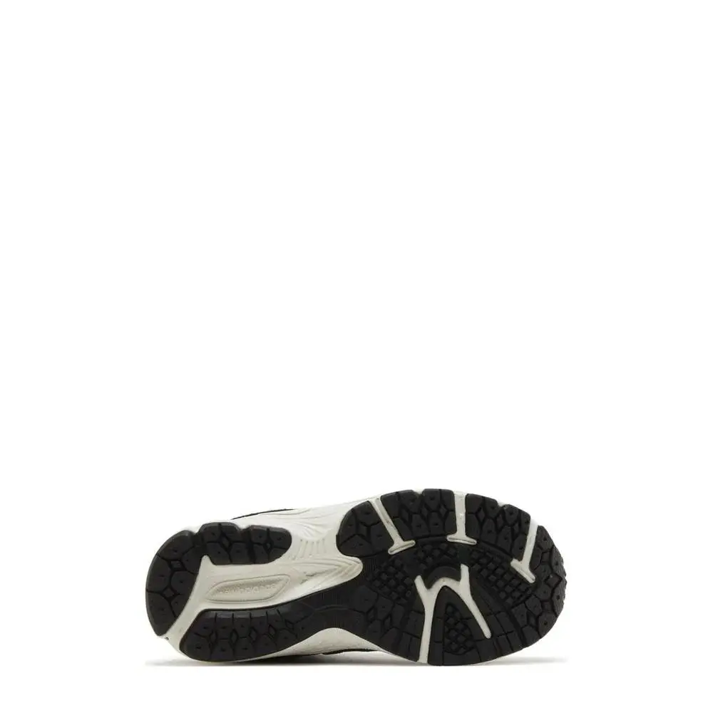 New Balance shoes - IC2002BK - IC2002BK - Black 2