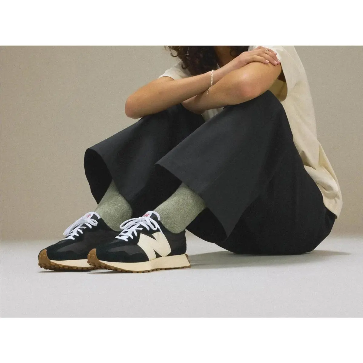 New Balance shoes - Black/White 5