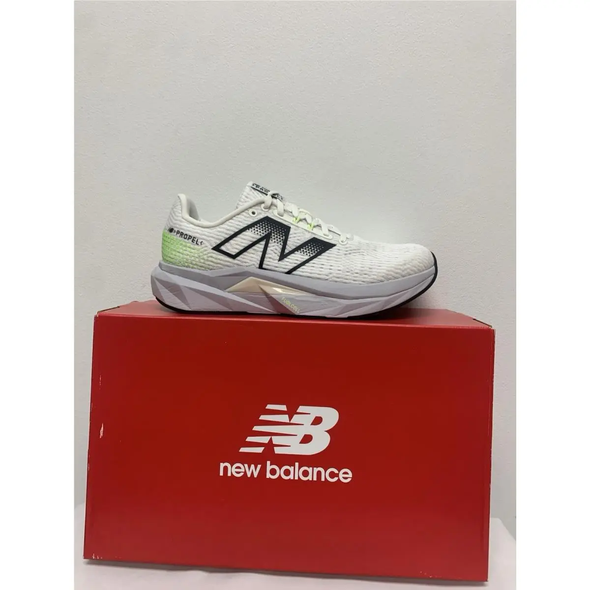 New Balance shoes - New Balance FuelCell Propel - FuelCell Propel - WFCPRCG5 - White 8