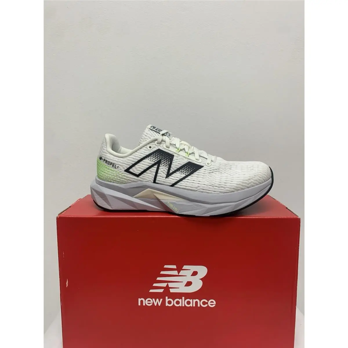 New Balance shoes - New Balance FuelCell Propel - FuelCell Propel - WFCPRCG5 - White 4