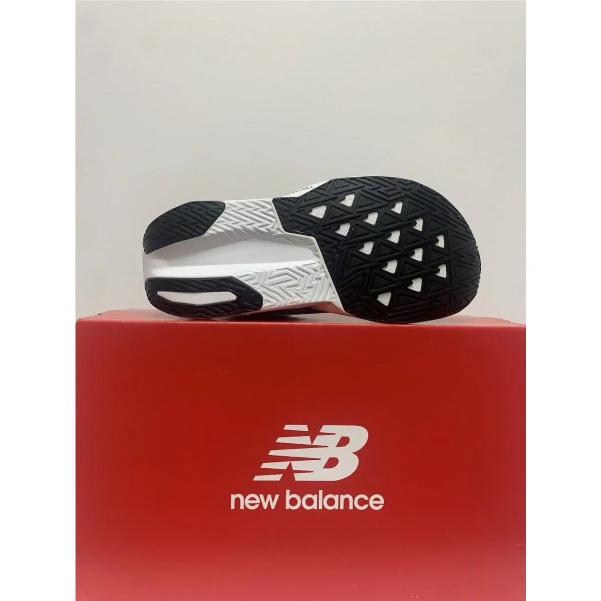 New Balance shoes - New Balance FuelCell Rebel - FuelCell Rebel - WFCXLX5 - Beige 0