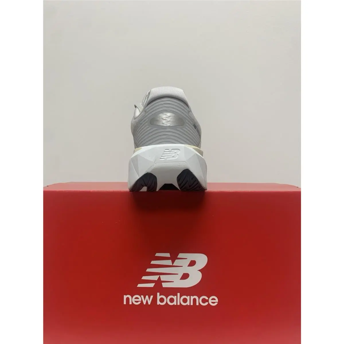 New Balance shoes - New Balance FuelCell Rebel - FuelCell Rebel - WFCXLX5 - Beige 6