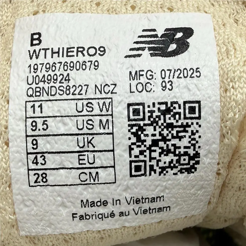New Balance shoes - WTHIERO9 - WTHIERO9 - Multicolor, Manufacturer: Calcium/Dark Juniper (UPC: 197967690679) 2
