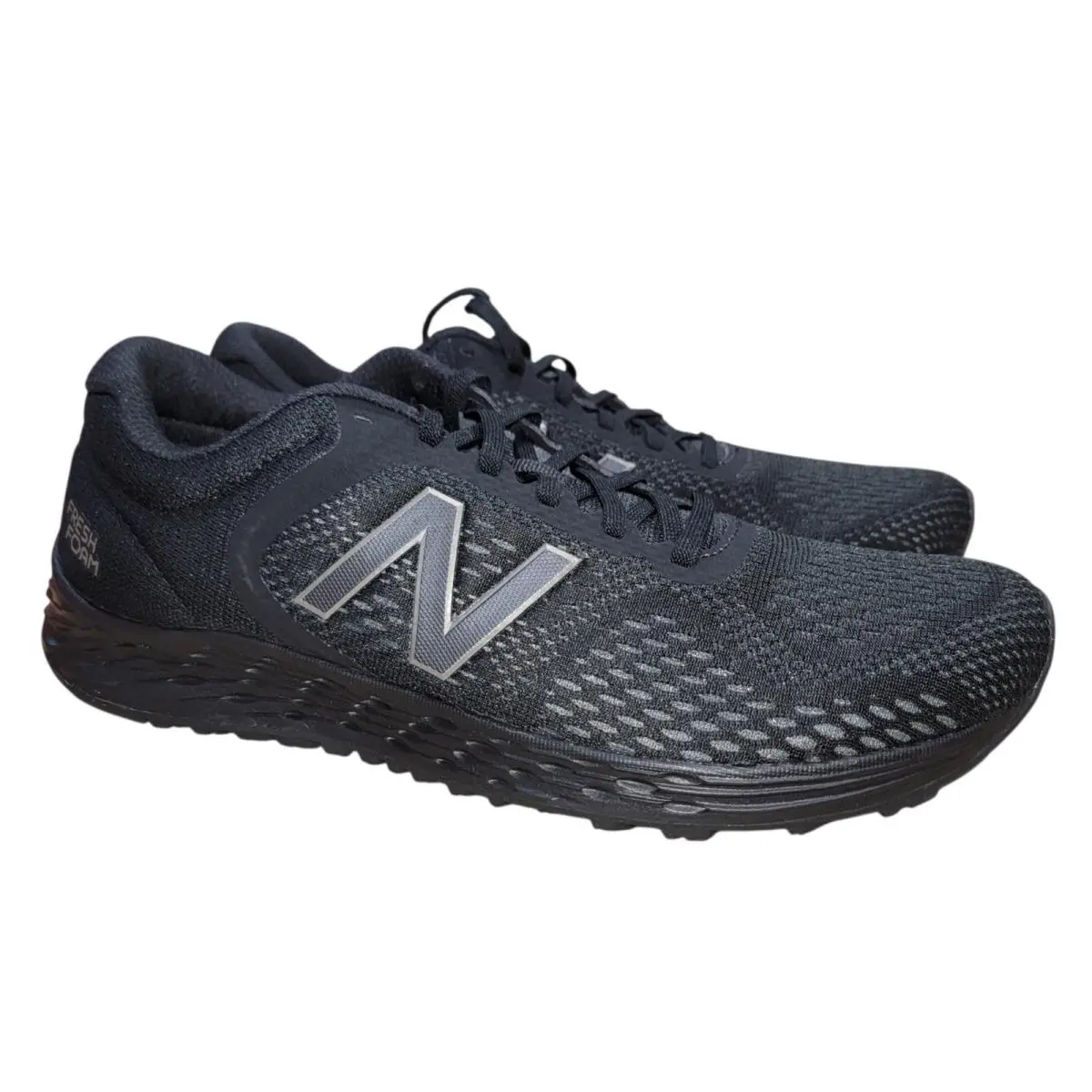 New Balance Fresh Foam Arishi v2 Men`s 10 D Black Running Shoes Athletic Sneaker