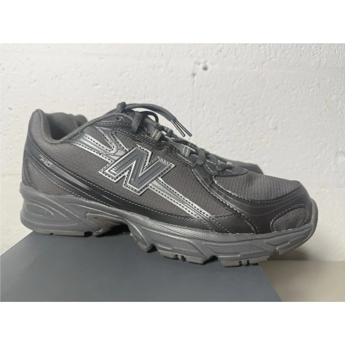 New Balance Gender Inclusive 740 Sneaker Shoes New U740SSZ Grey Men’s 8.5