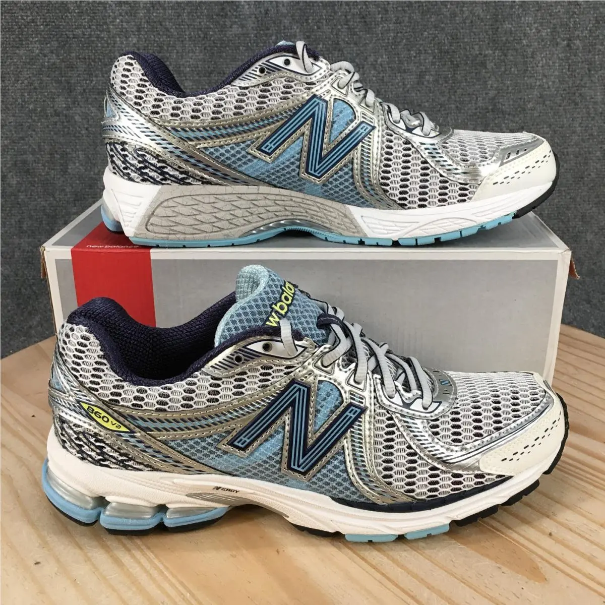 New Balance 860v2 Shoes Womens 10.5 AA Lace Up Sneakers W860SB2 Silver Blue Mesh