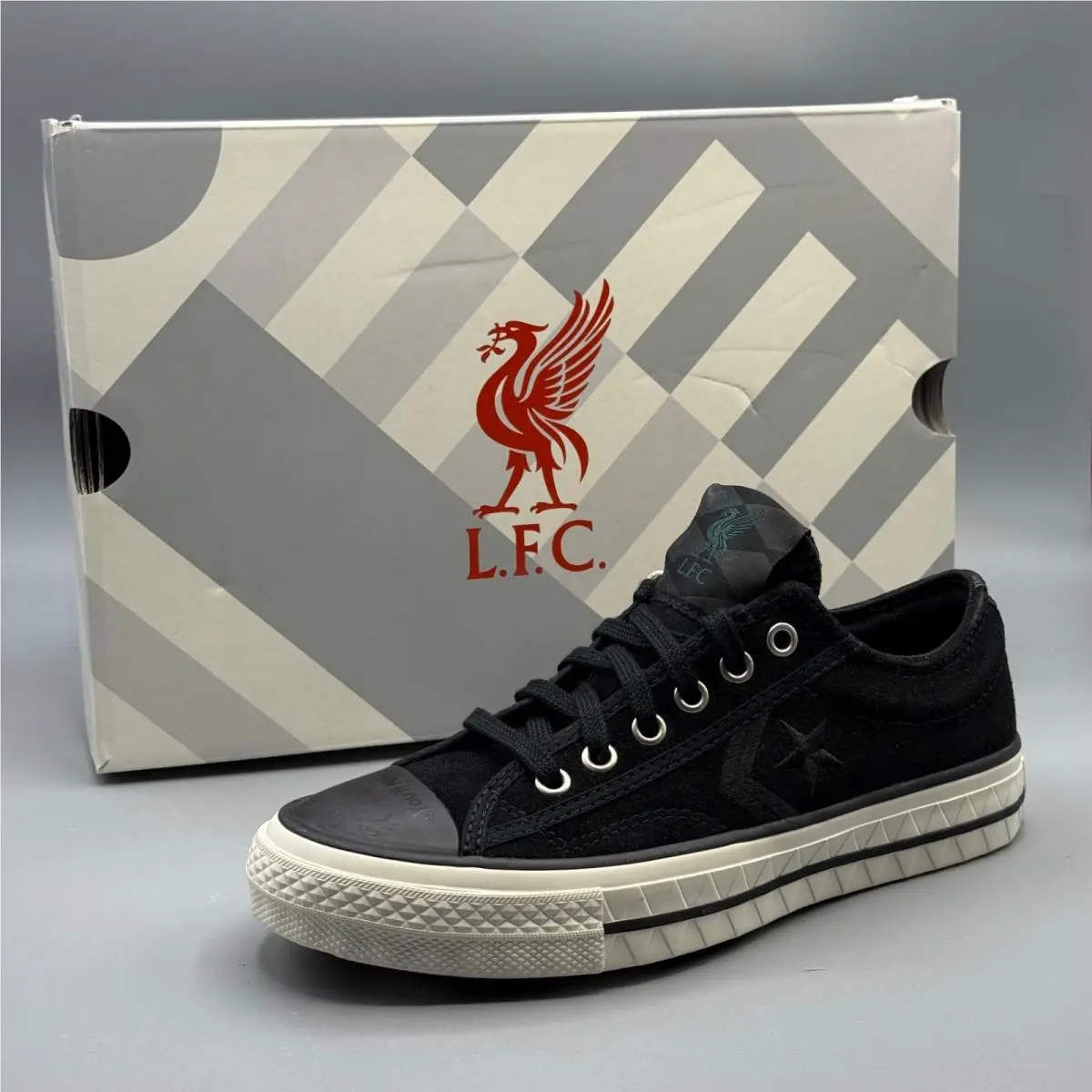 Liverpool FC Men`s 4 Sneakers Lo Suede Star Player A09700C Women`s 5.5 by Converse