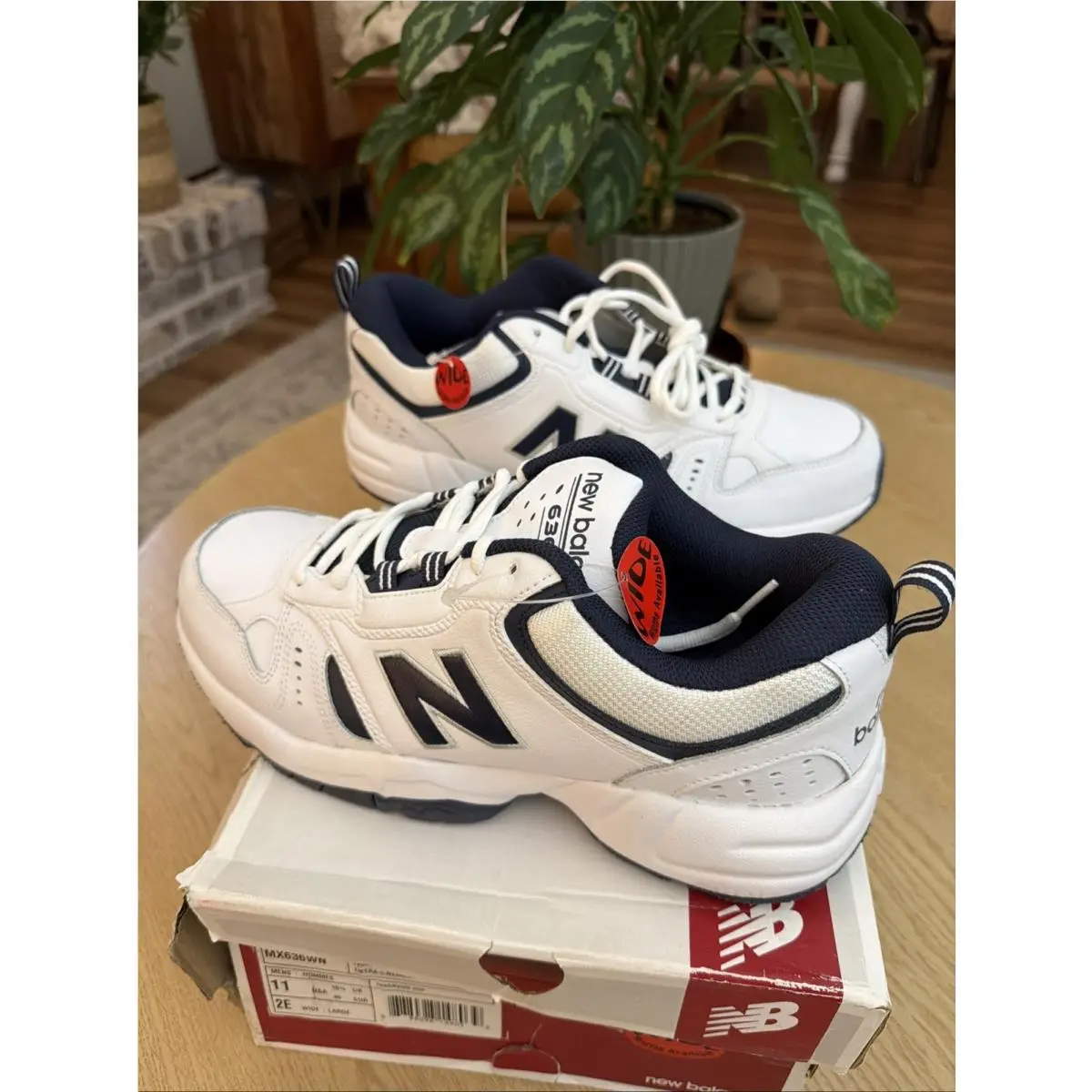 New Balance 636 Mens 11 2E Wide White Navy Training Shoe MX636WN