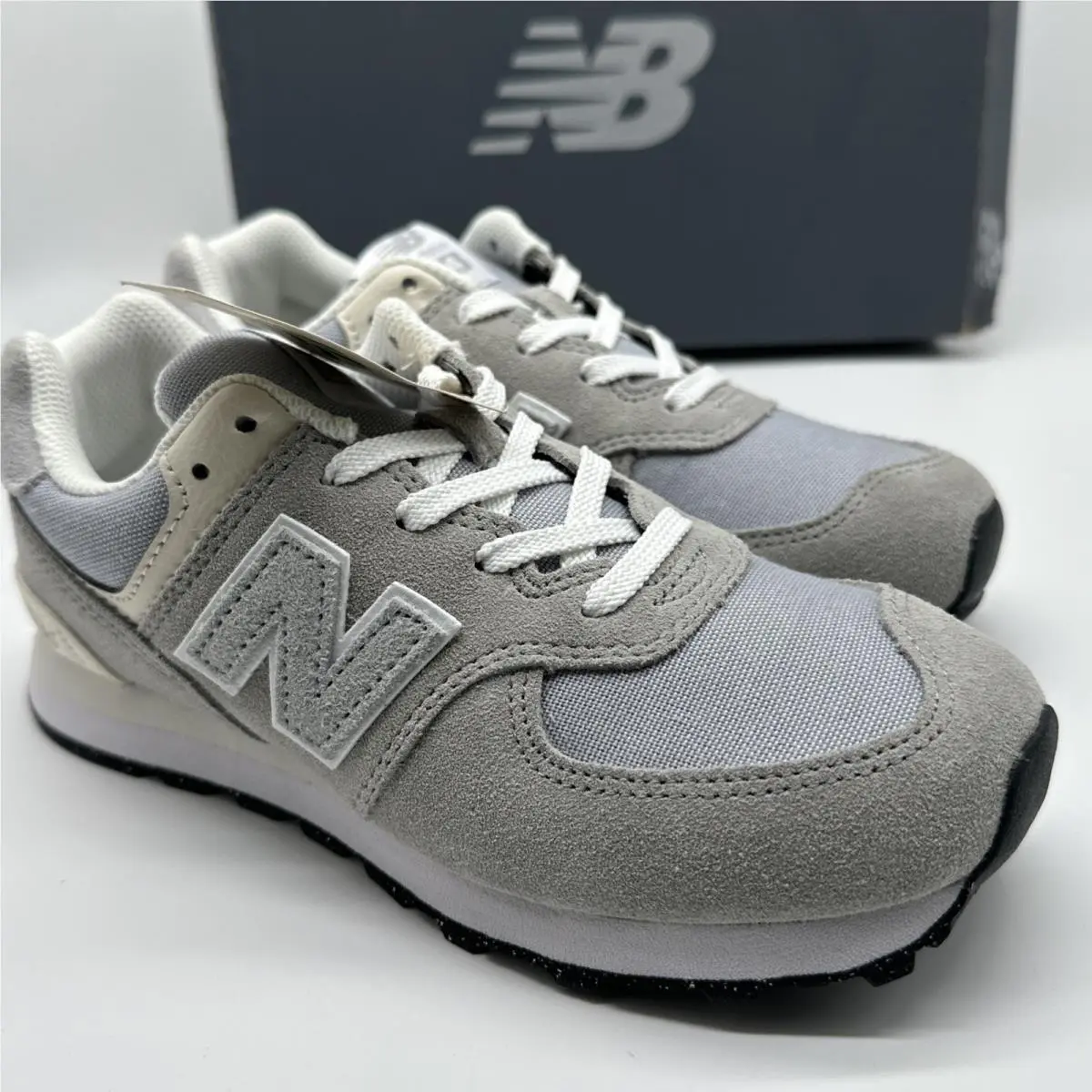 New Balance 574 Kids Size 2 Pc574RD1