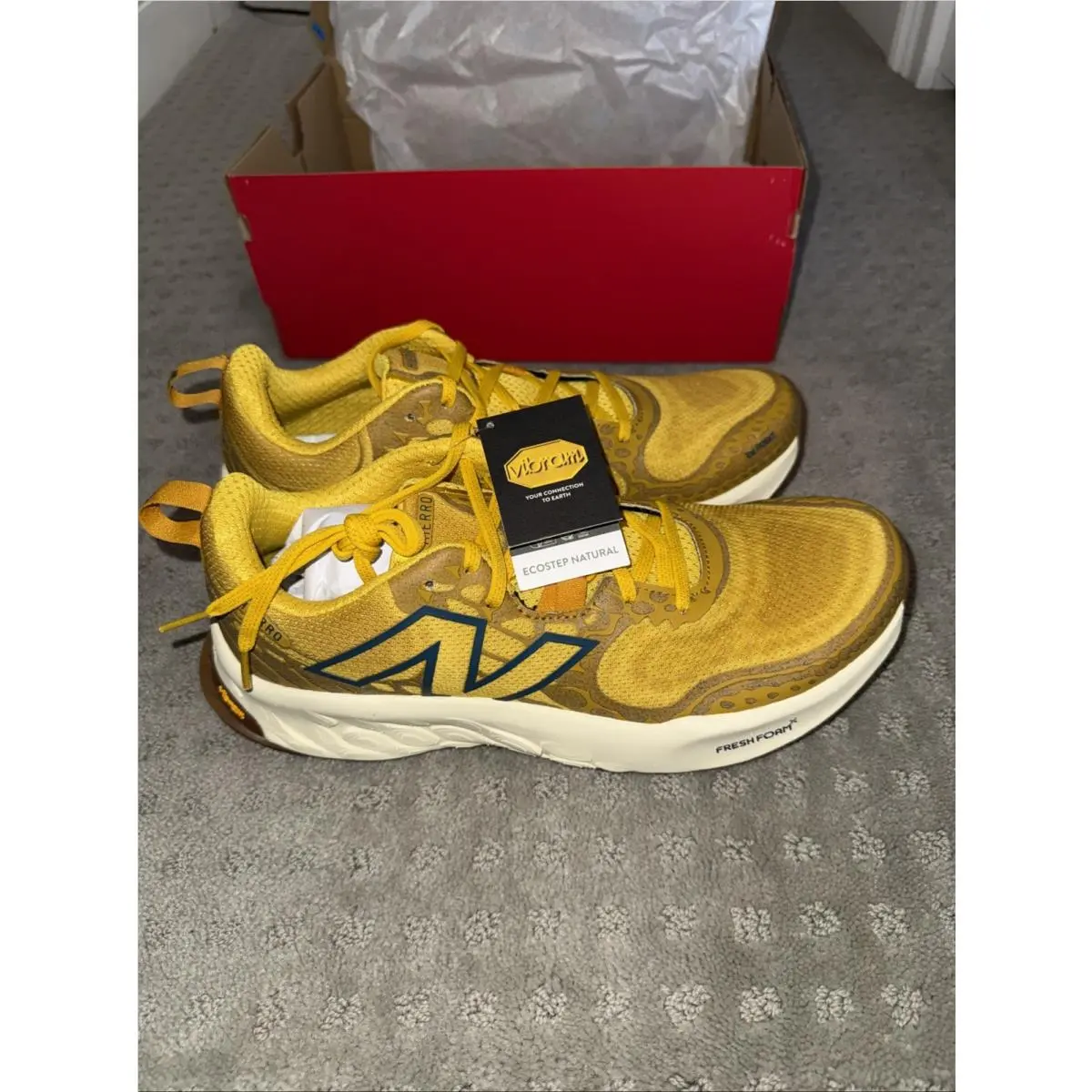New Balance shoes - New Balance Fresh Foam Hierro - MTHIERF8 - Yellow 6