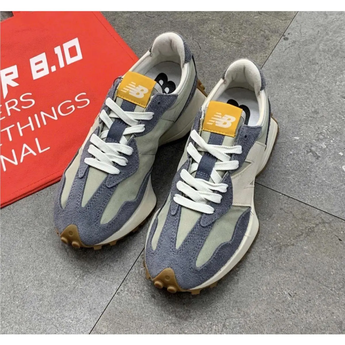 New Balance shoes - New Balance 327 - Multicolor 0