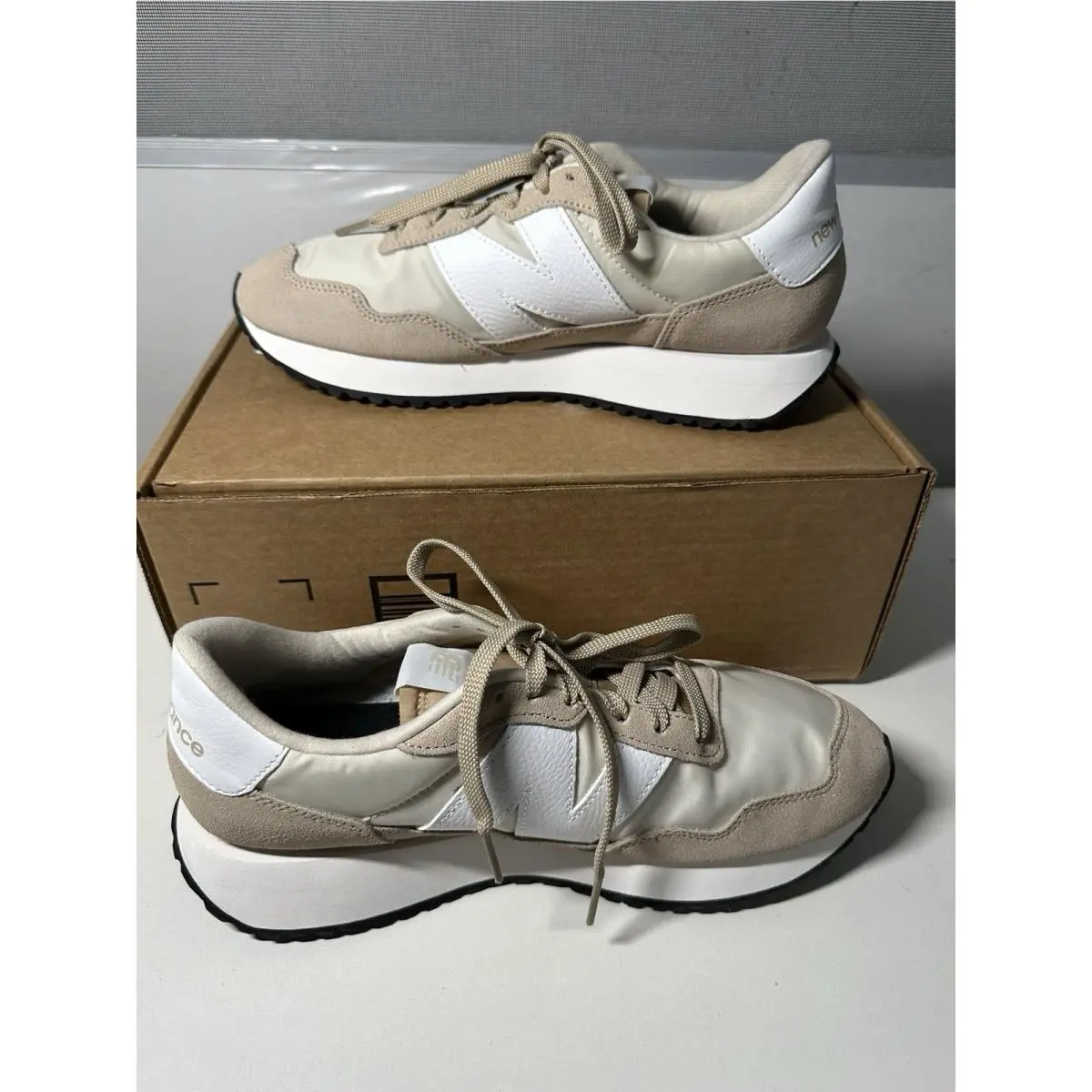 New Balance Women`s 237 Sneaker Sea Salt/silver Birch/black Sz 9.5 M