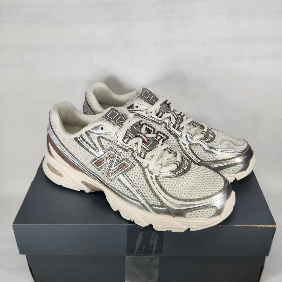 New Balance shoes - New Balance 740 - U740MU2 - Brown 1