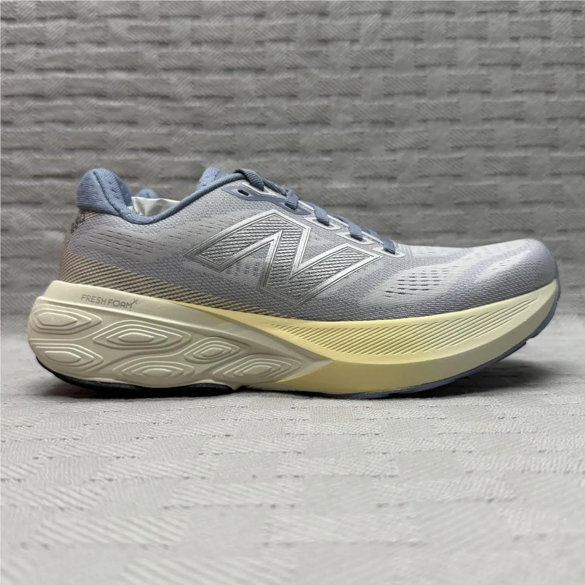 New Balance Shoes Womens Size 7.5 Grey Fresh Foam X 880v15 Running Road W880C15