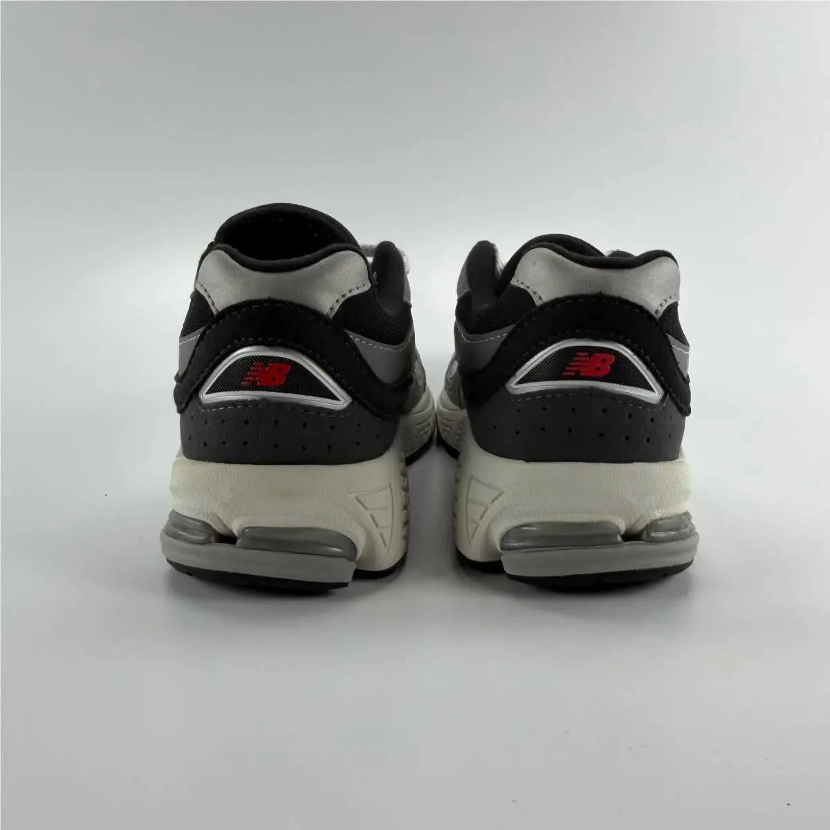 New Balance shoes - New Balance 2002R - Gray 5
