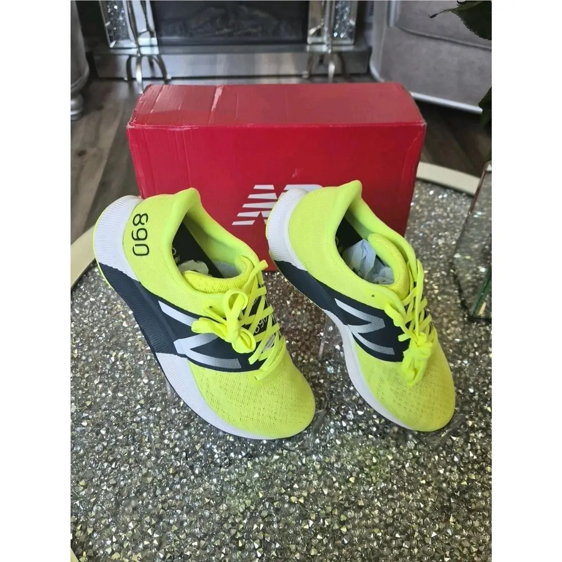 New Balance Fuel Cell 890 Running Shoes Women`s Size 8.5 B