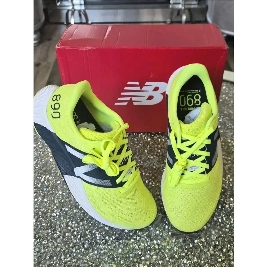 New Balance shoes - New Balance FuelCell 890 - FuelCell - NEON YELLOW 1