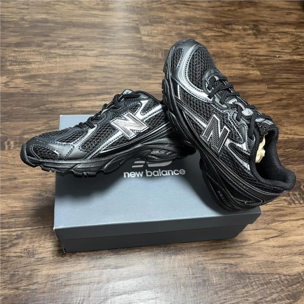 New Balance shoes - New Balance 740 - Black 0