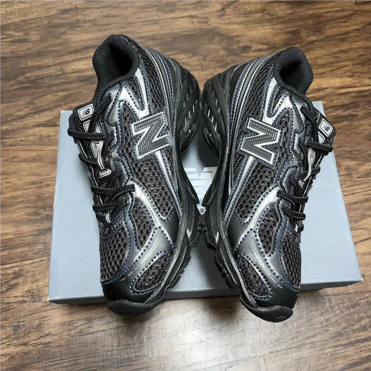 New Balance shoes - New Balance 740 - Black 2