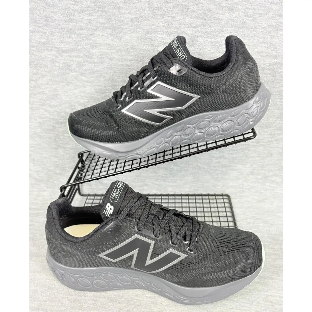 New Balance shoes - New Balance Fresh Foam 680 V8 - Black 0